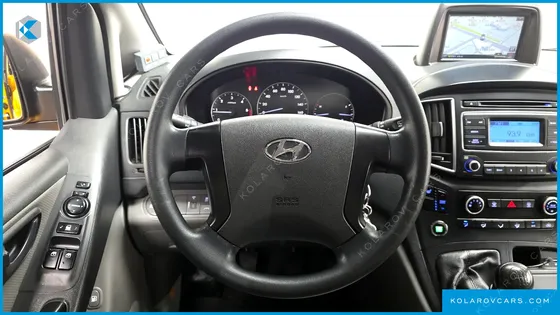 HYUNDAI STAREX WAGON 12-SEATER