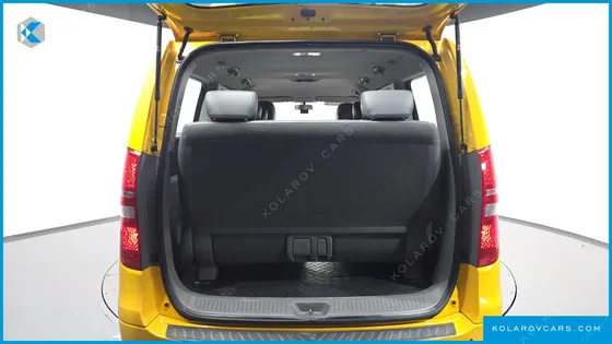 HYUNDAI STAREX WAGON 12-SEATER