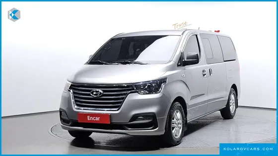 HYUNDAI STAREX VAN 5-SEATER