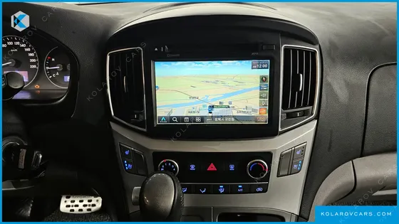 HYUNDAI STAREX VAN 5-SEATER