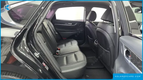 HYUNDAI GRANDEUR 3.0 LPI MODERN (RENTAL CAR)