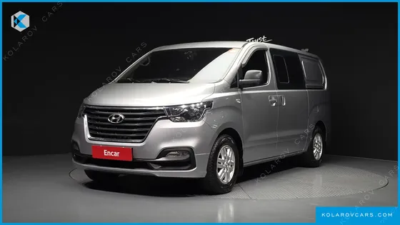 HYUNDAI STAREX VAN 5-SEATER