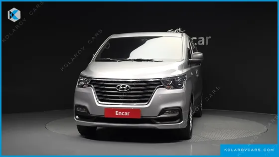 HYUNDAI STAREX VAN 5-SEATER