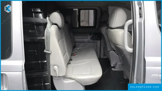 HYUNDAI STAREX VAN 5-SEATER