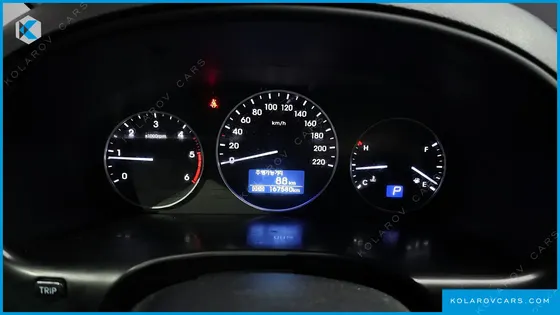HYUNDAI STAREX VAN 3-SEATER