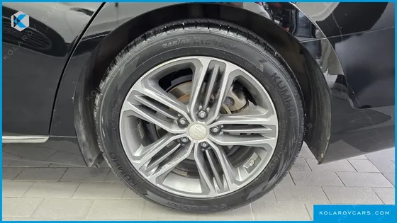 HYUNDAI GRANDEUR 3.0 LPI MODERN (RENTAL CAR)