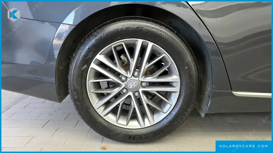 HYUNDAI GRANDEUR 3.0 LPI MODERN (RENTAL CAR)