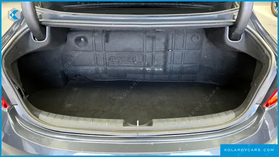 HYUNDAI GRANDEUR 3.0 LPI MODERN (RENTAL CAR)