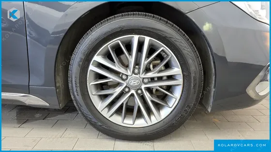 HYUNDAI GRANDEUR 3.0 LPI MODERN (RENTAL CAR)
