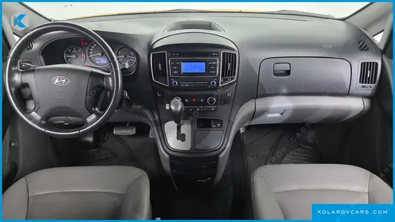 HYUNDAI STAREX VAN 5-SEATER