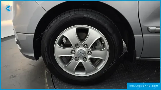 HYUNDAI STAREX WAGON 12-SEATER