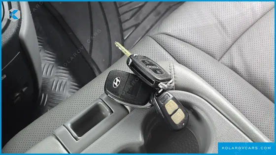 HYUNDAI STAREX WAGON 12-SEATER