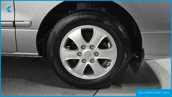 HYUNDAI STAREX WAGON 12-SEATER