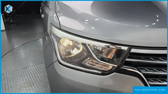 HYUNDAI STAREX WAGON 12-SEATER