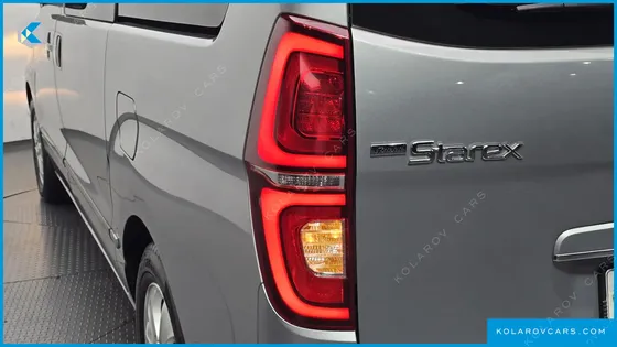 HYUNDAI STAREX WAGON 12-SEATER