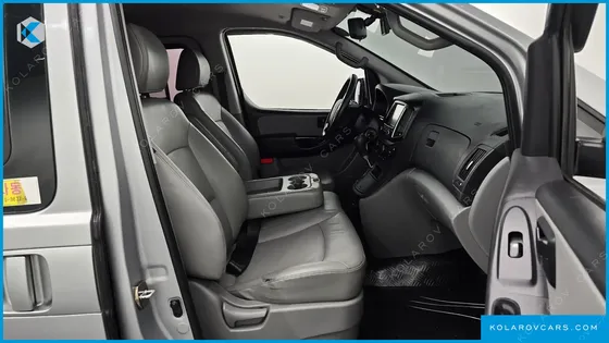 HYUNDAI STAREX WAGON 12-SEATER