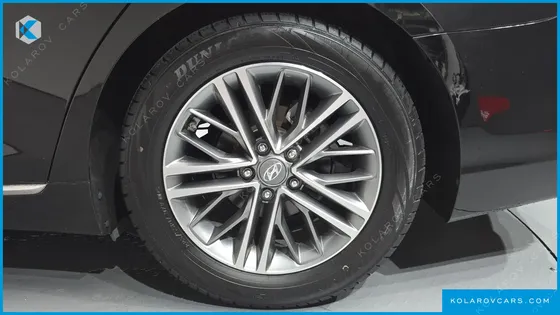 HYUNDAI GRANDEUR 3.0 LPI MODERN (RENTAL CAR)