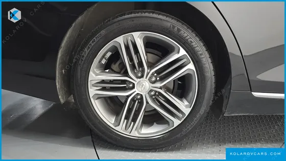 HYUNDAI GRANDEUR 3.0 PREMIUM