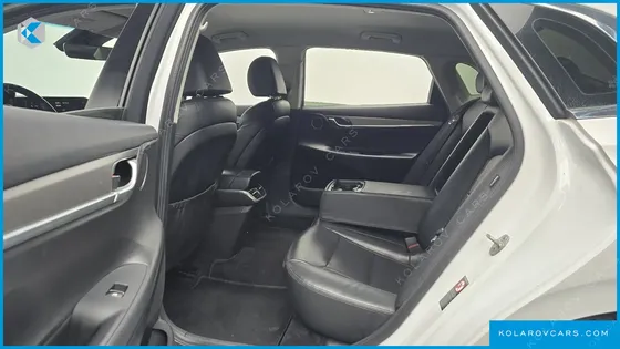 HYUNDAI GRANDEUR 3.0 LPI RENT CAR