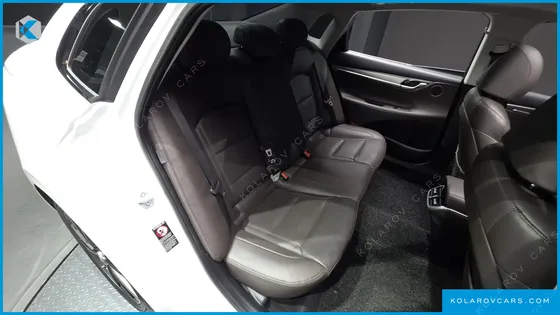 HYUNDAI GRANDEUR 3.0 LPI RENT CAR