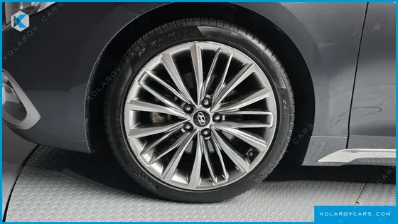 HYUNDAI GRANDEUR 2.4 PREMIUM