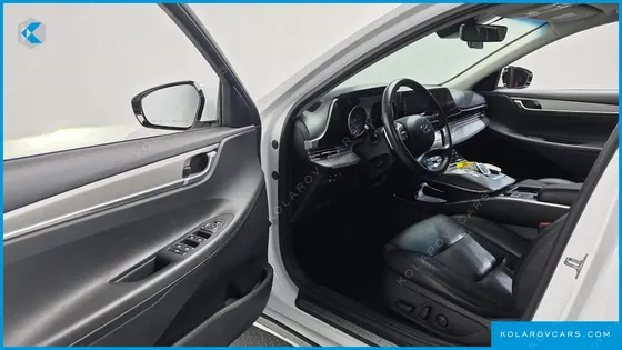 HYUNDAI GRANDEUR 3.0 LPI RENT CAR