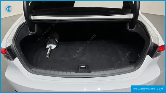 HYUNDAI GRANDEUR 3.0 LPI RENT CAR
