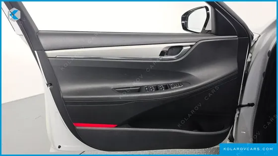 HYUNDAI GRANDEUR 3.0 LPI RENT CAR