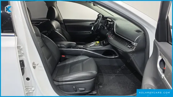 HYUNDAI GRANDEUR 3.0 LPI RENT CAR