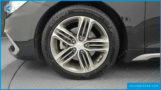 HYUNDAI GRANDEUR 2.2 DIESEL PREMIUM