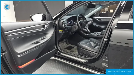 HYUNDAI GRANDEUR 2.2 DIESEL PREMIUM