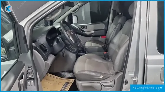 HYUNDAI STAREX 11-SEATER WAGON