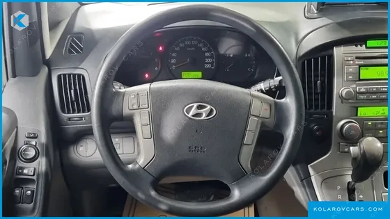 HYUNDAI STAREX 11-SEATER WAGON