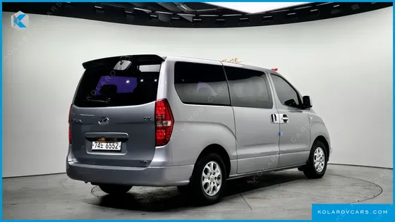 HYUNDAI STAREX 11-SEATER WAGON