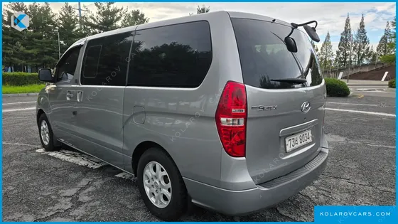 HYUNDAI STAREX 12-SEATER WAGON