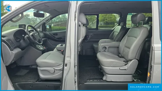 HYUNDAI STAREX 12-SEATER WAGON
