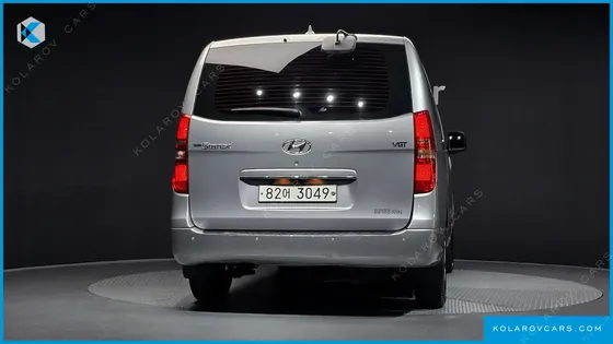 HYUNDAI STAREX 3-SEATER VAN
