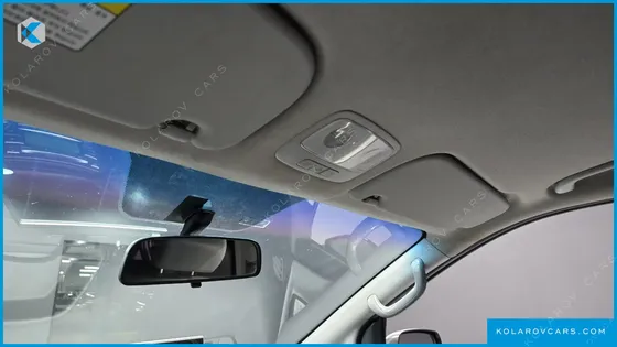 HYUNDAI STAREX 3-SEATER VAN