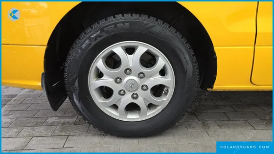 HYUNDAI STAREX GUARD CAR OF CHILDREN