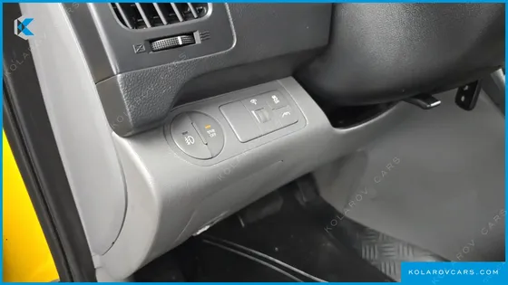 HYUNDAI STAREX GUARD CAR OF CHILDREN