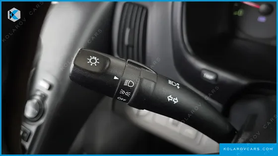 HYUNDAI STAREX GUARD CAR OF CHILDREN