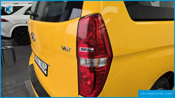 HYUNDAI STAREX GUARD CAR OF CHILDREN