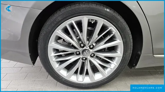 HYUNDAI GRANDEUR 2.4 PREMIUM