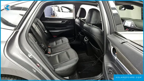 HYUNDAI GRANDEUR 2.4 PREMIUM