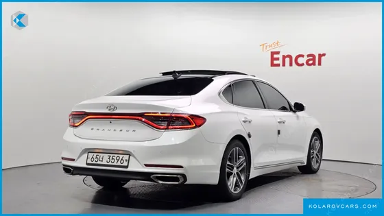 HYUNDAI GRANDEUR 2.2 DIESEL PREMIUM