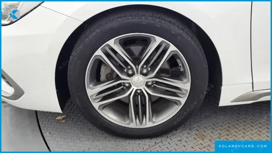 HYUNDAI GRANDEUR 2.2 DIESEL PREMIUM