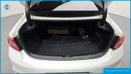 HYUNDAI GRANDEUR 2.2 DIESEL PREMIUM