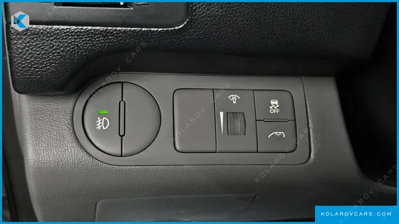 HYUNDAI STAREX 11-SEATER WAGON