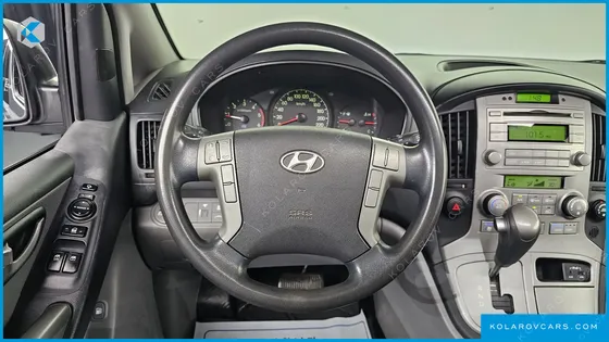HYUNDAI STAREX 11-SEATER WAGON