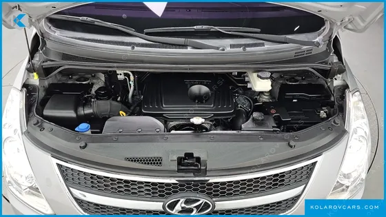 HYUNDAI STAREX 12-SEATER WAGON